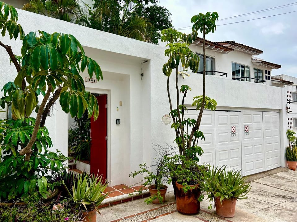 Property building, Street view