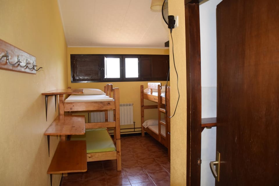 Masia La Cadamont Hostel in Garrotxa