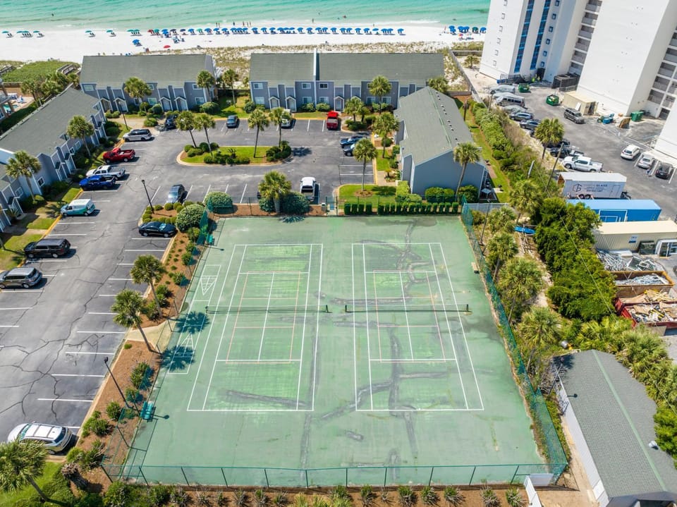 Tennis court