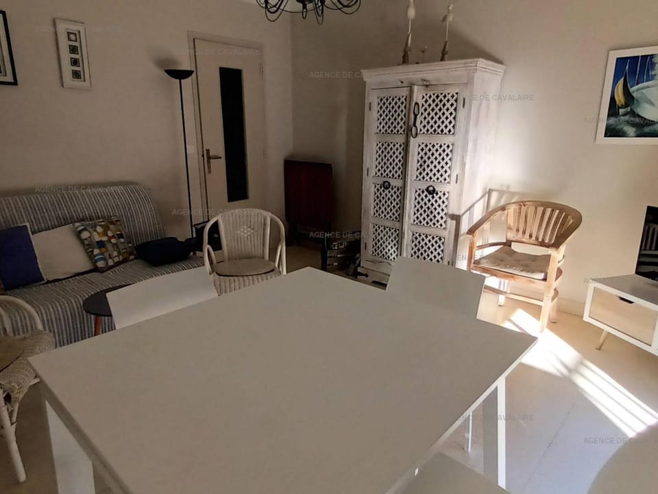 Appartement pieds dans le sable au Parc de Cavalaire - Climatisé - FR-1-100-248 Apartment in Cavalaire-sur-Mer