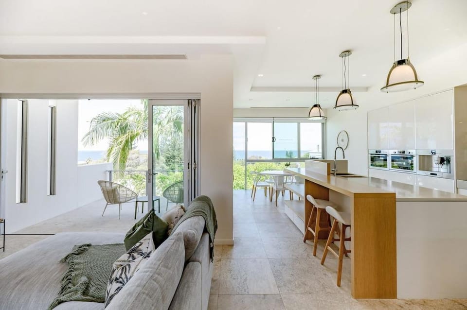 The Platinum 3BR Luxe Residence in Sunshine Beach House in Noosa Heads