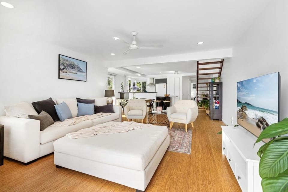 Sunset Seeker - Jetty & Pet Friendly House in Noosaville