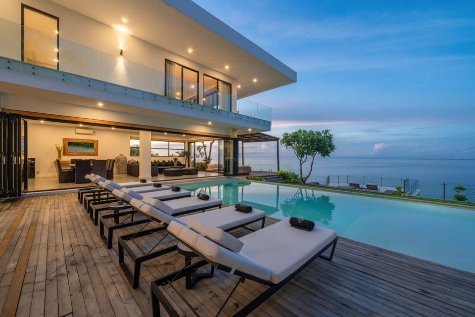 Villa Namaskar - Iconic 5BR Cliff Top Villa - 180° Ocean View Villa in Bali