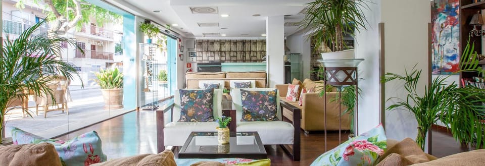 Lobby or reception, Lounge or bar