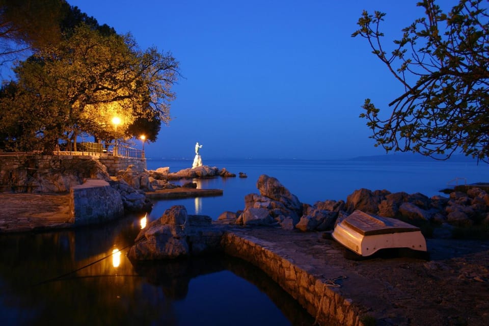 Nearby landmark, Night, Beach