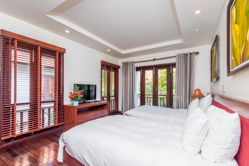Communal lounge/ TV room, Bed, TV and multimedia, Photo of the whole room, Evening entertainment, Bedroom