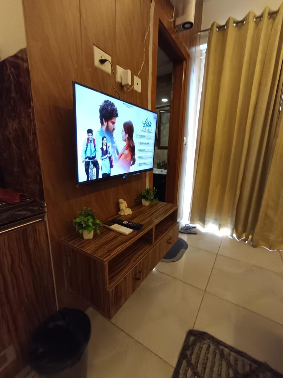 Darshana Studios#Cozy Apartment in Noida