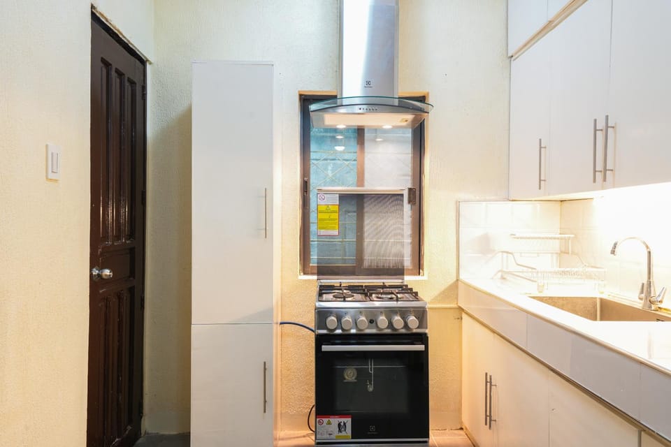 Kitchen or kitchenette, kitchen