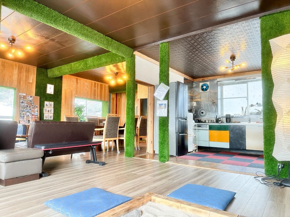 ゲストハウスみどり Bed and Breakfast in Nagano Prefecture