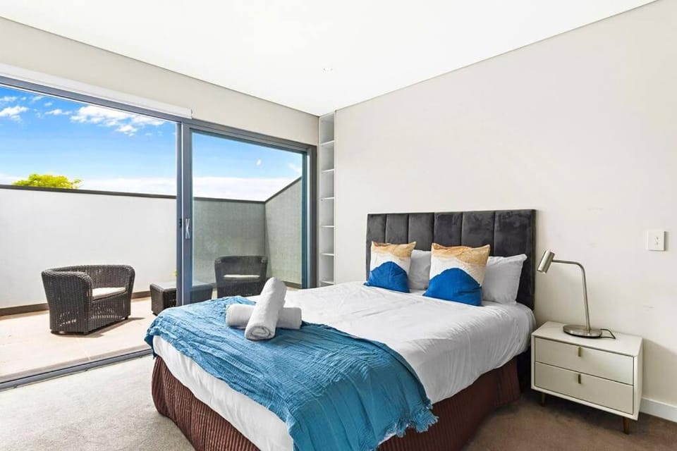 Convenient 4BR with Private Pool close to Airport House in Sydney