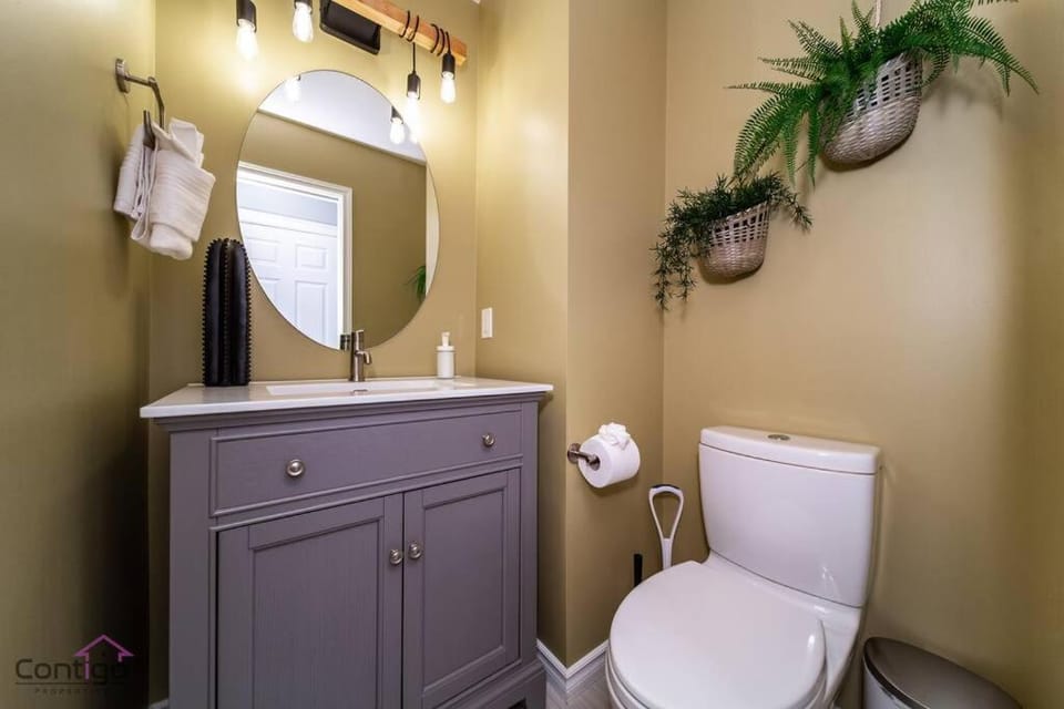 Toilet, Bathroom