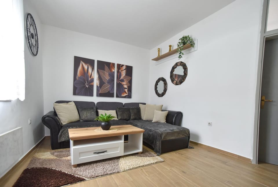 Old Town Royal Residence Apartment in Budva