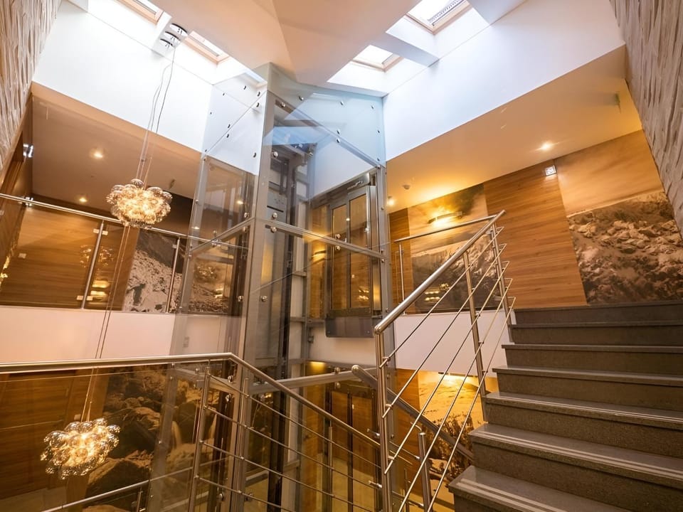 elevator