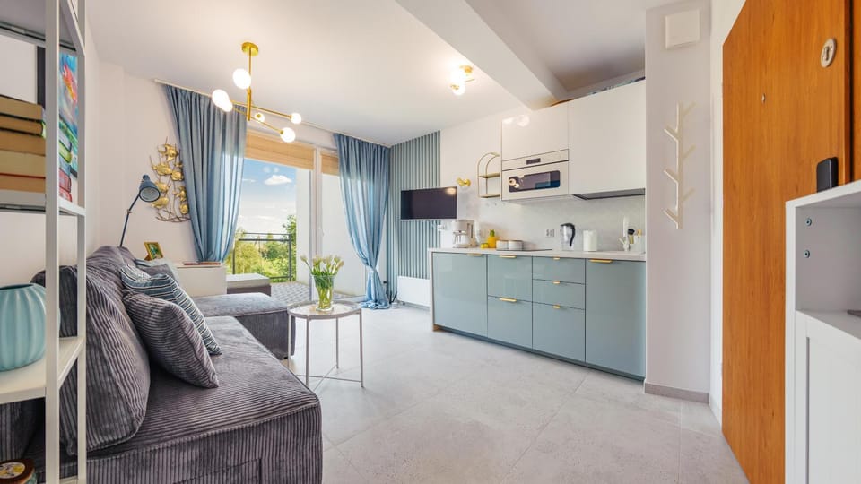 Kitchen or kitchenette, Seating area