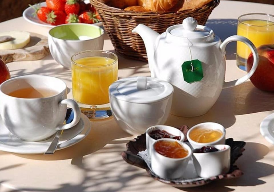 Coffee/tea facilities, Food and drinks, Food, Breakfast, Continental breakfast, Buffet breakfast, Drinks