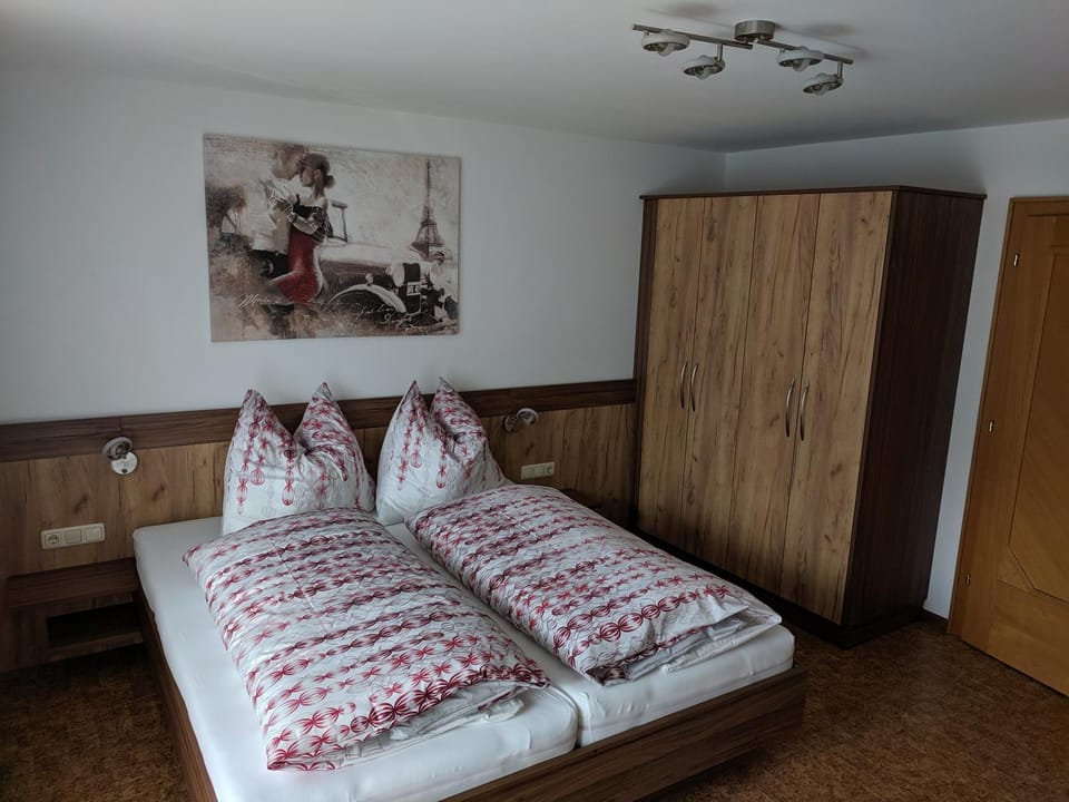 Bed, Bedroom, wardrobe
