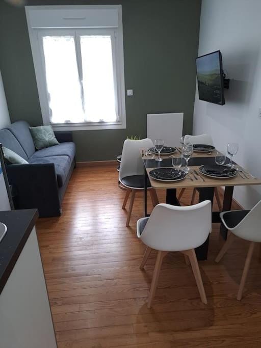 T2 Jacky IC. /Moto / Circuit 24h / Oasis /Antares Apartment in Le Mans