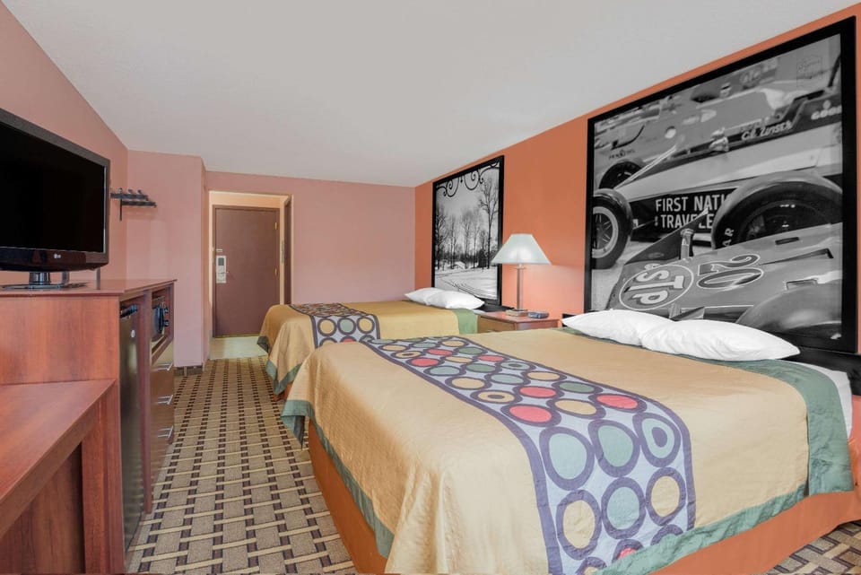 Photo of the whole room, On site