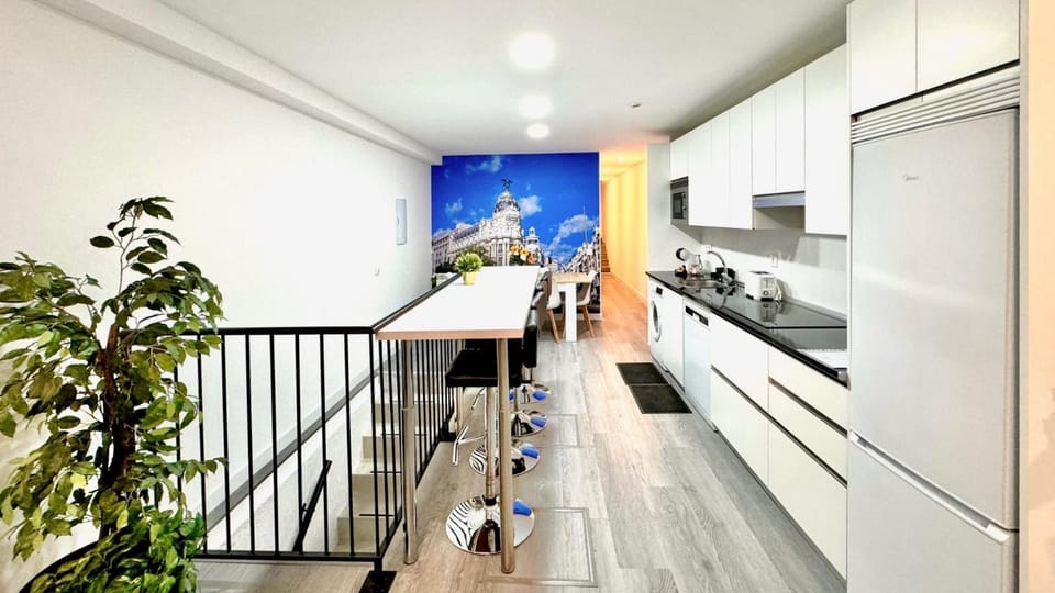 Ave María Five bedrooms Seasonal Living Apartment in Centro