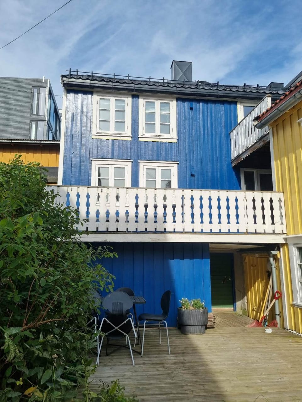Facade/entrance