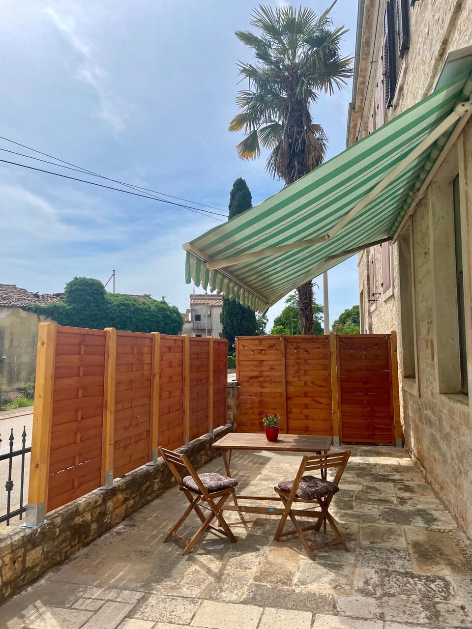Patio, Day, Balcony/Terrace