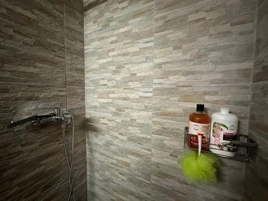 Spacious stulish 2 bd flat Apartment in Athens
