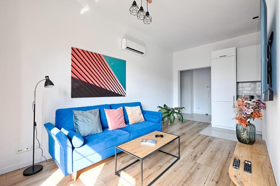 TV and multimedia, Seating area