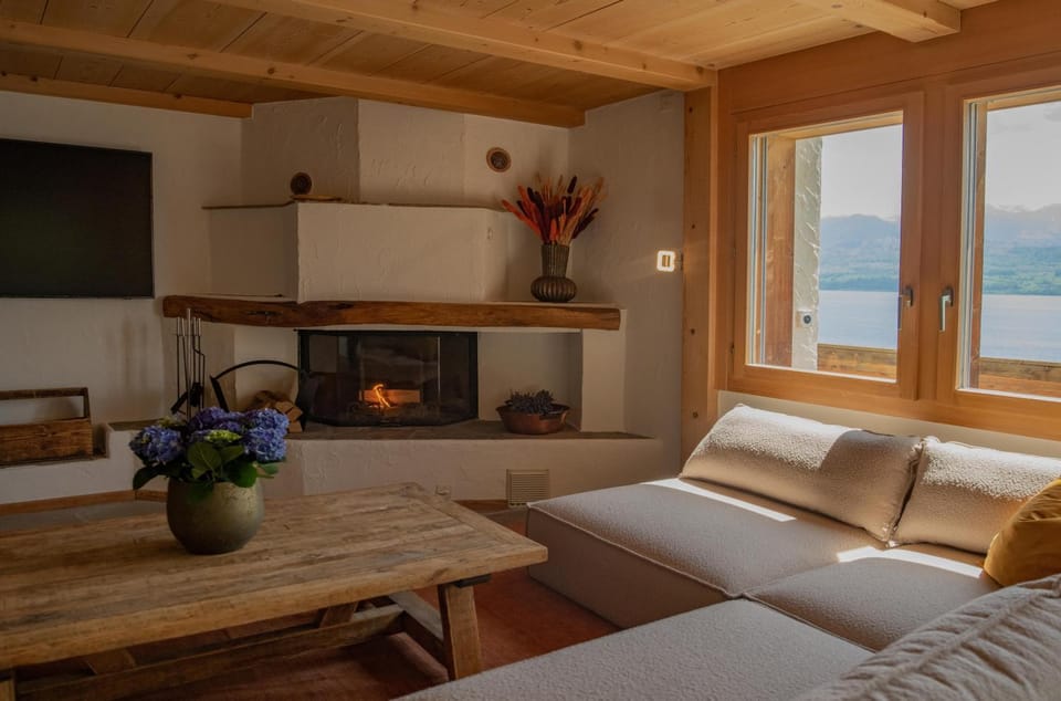 Natural landscape, TV and multimedia, Living room, Seating area, Mountain view