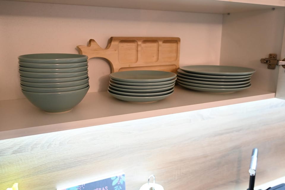Kitchen or kitchenette, kitchen