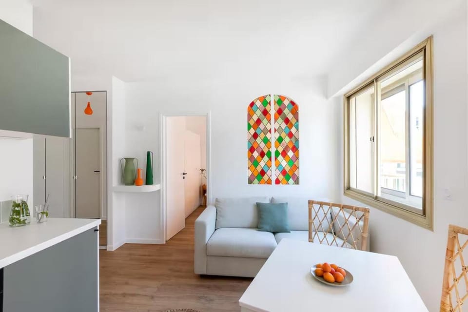 1BR design balcony Nice center Tram & 10mins Mer Apartment in Nice