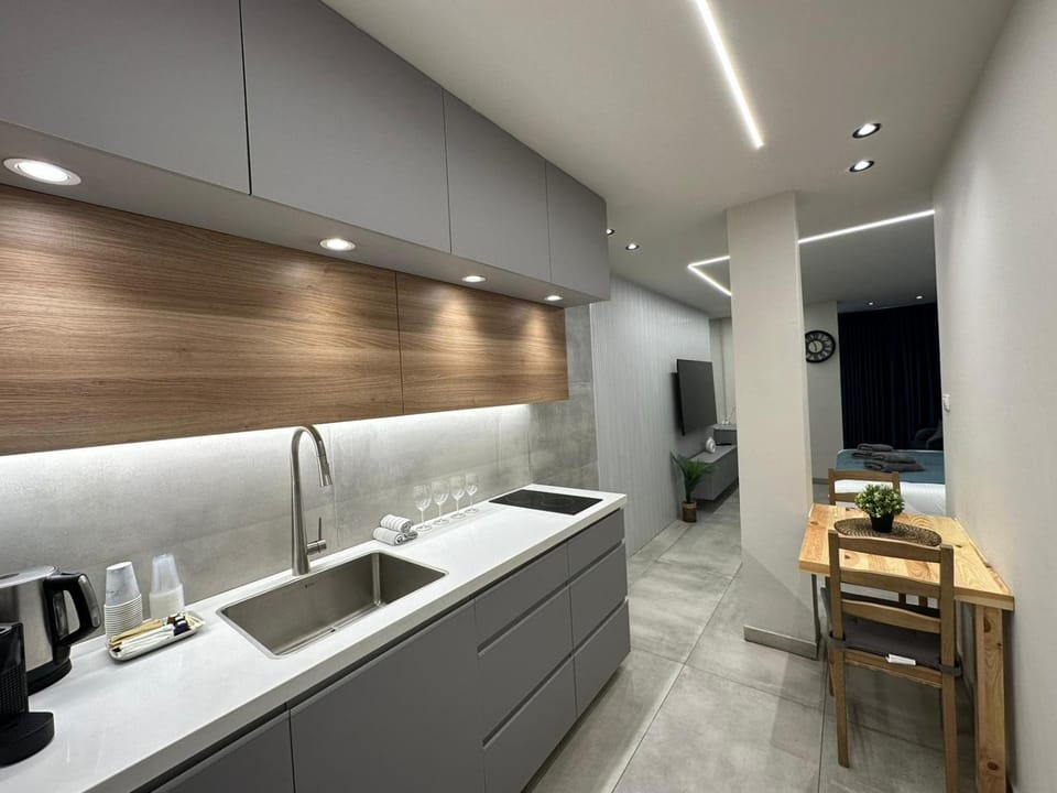 Mamilla Brilliant Emerald 2 Apartment in Jerusalem