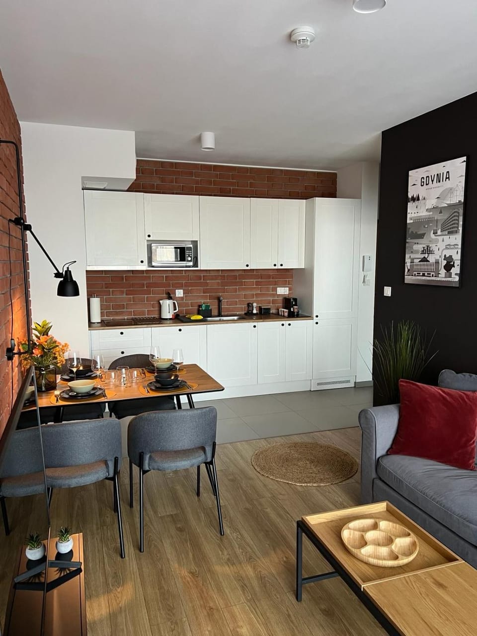 Kitchen or kitchenette, Dining area, minibar, pet friendly, stove