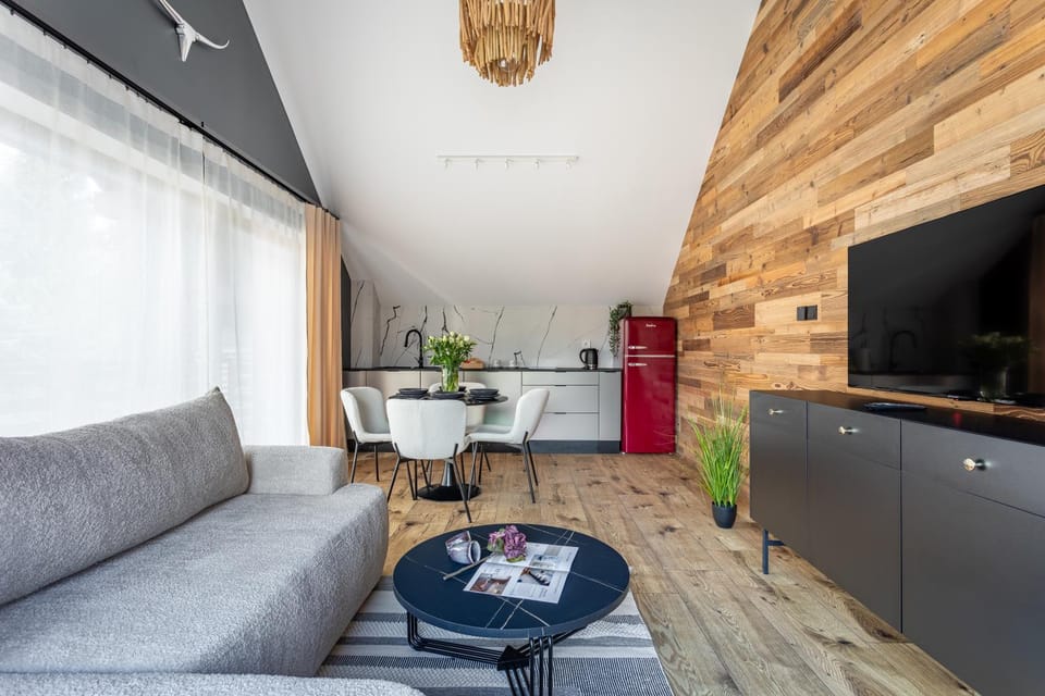 Apart Invest Apartament 14 Obrońców Pokoju Apartment in Lower Silesian Voivodeship