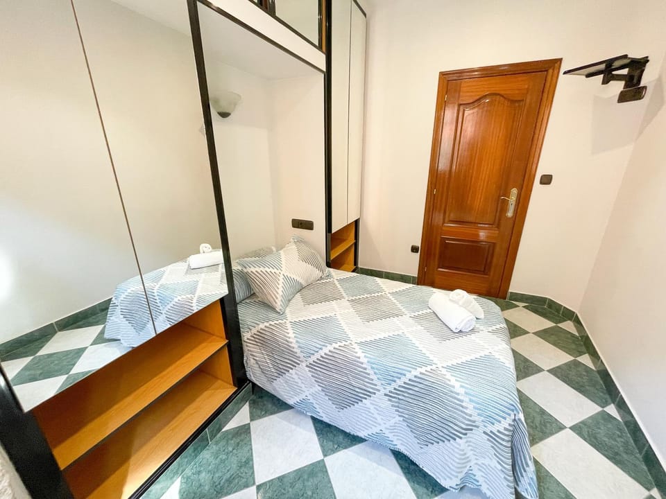 Bed, Bedroom, wardrobe