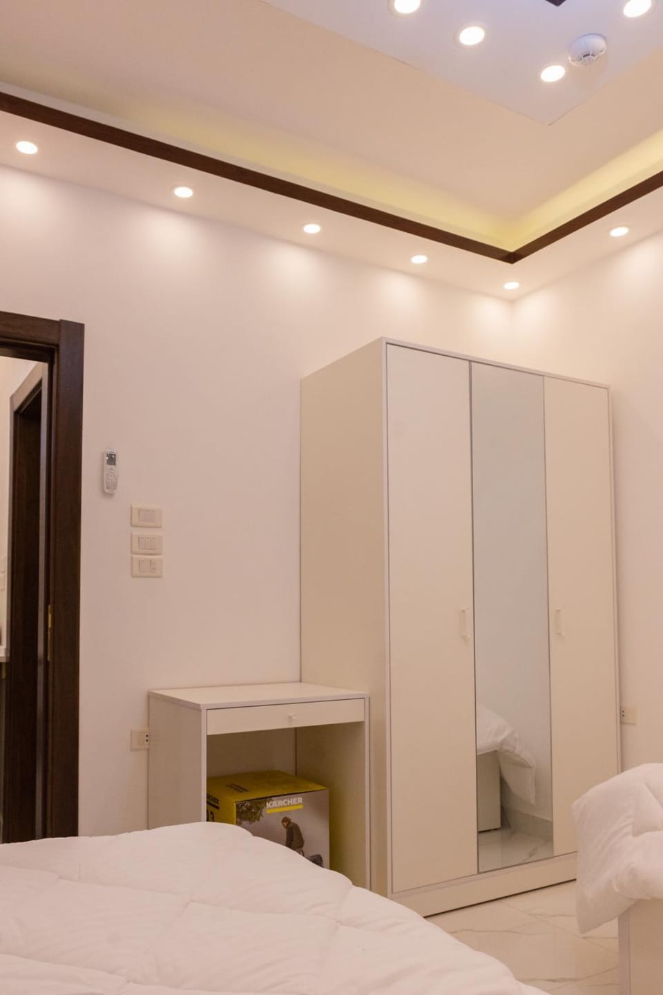 Bedroom, wardrobe