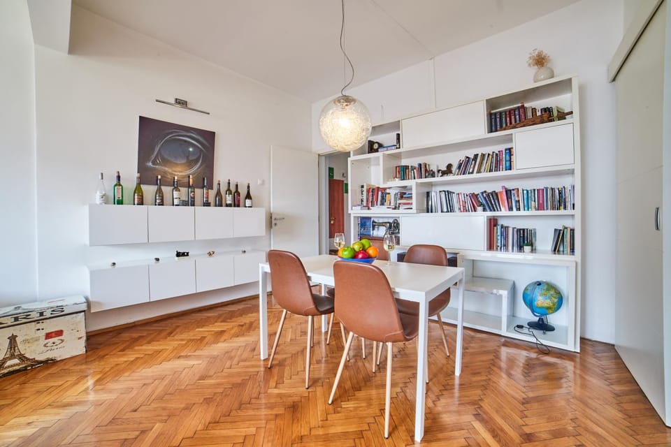 Library, Dining area
