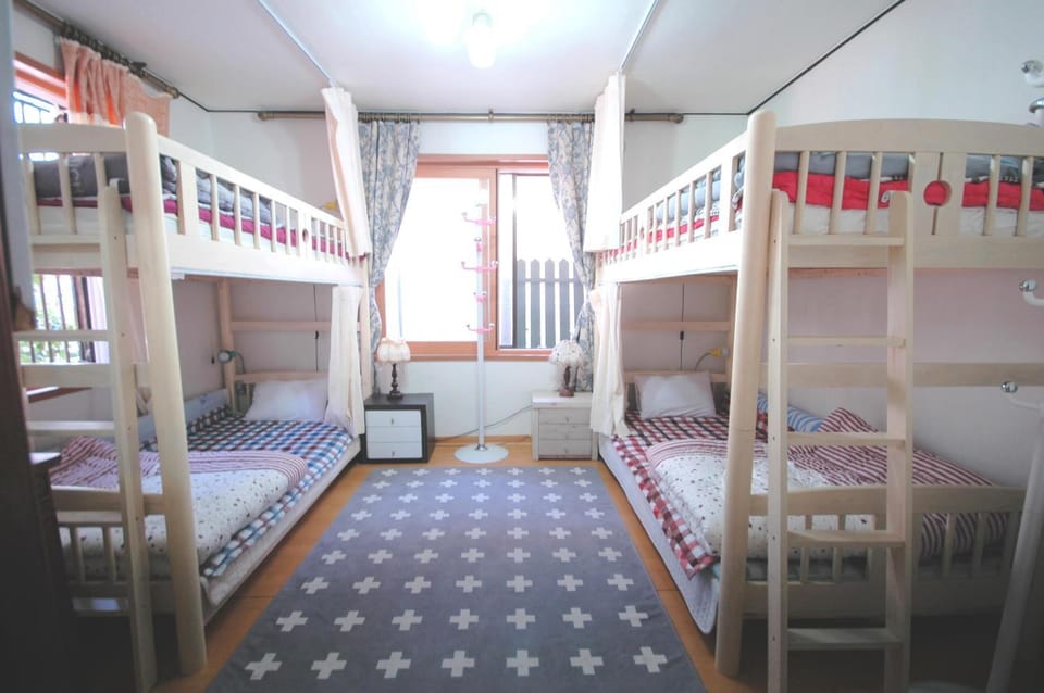 Decorative detail, bunk bed