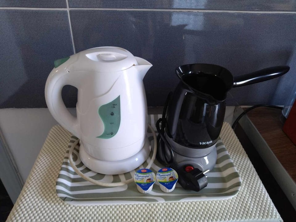 Coffee/tea facilities, Kitchen or kitchenette