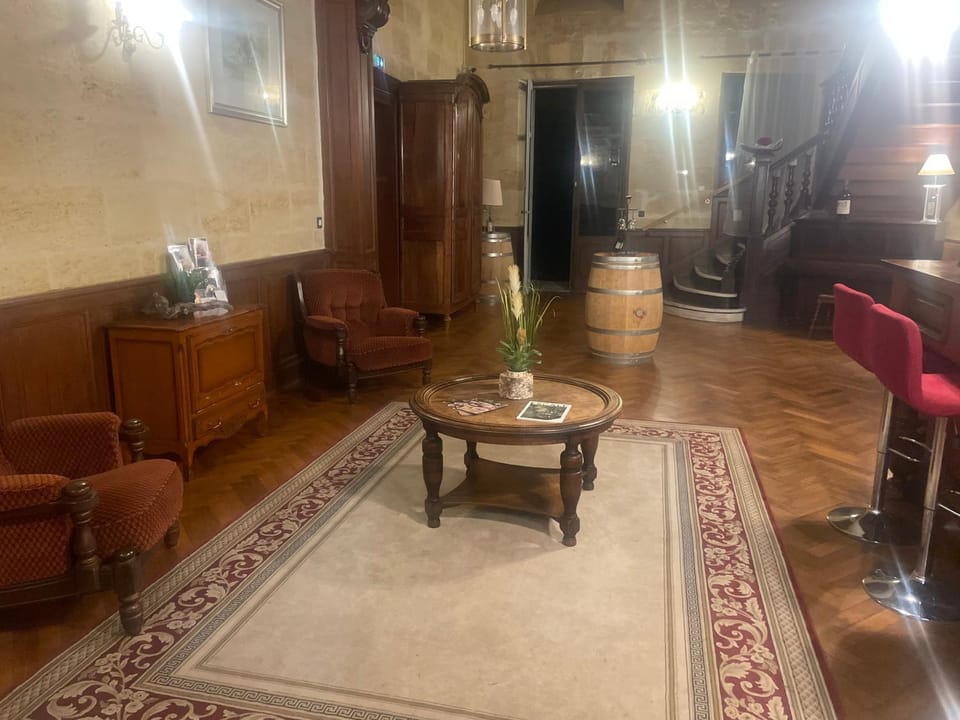 FSP Château Julie Hotel in Nouvelle-Aquitaine