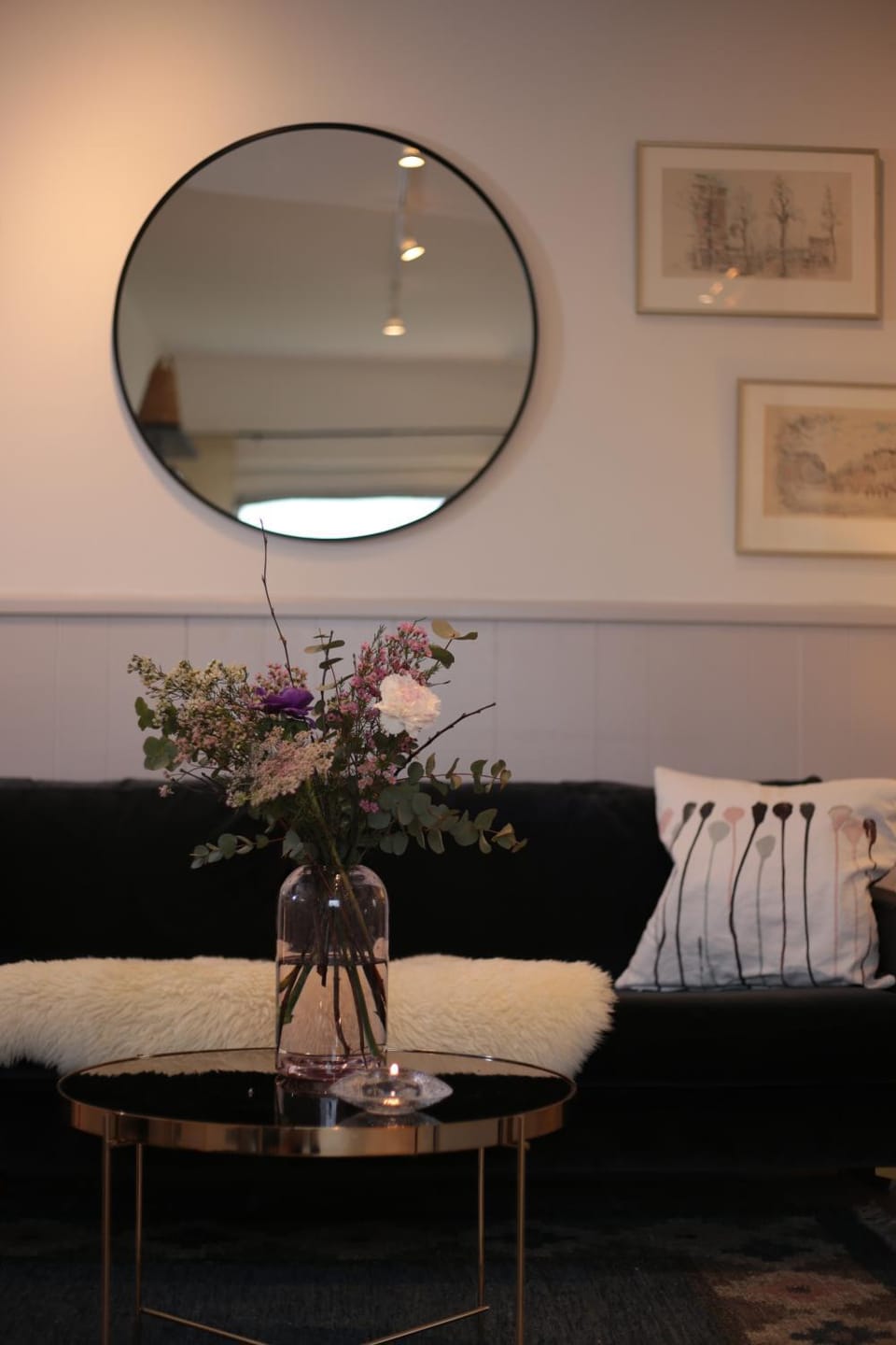 Living room, Seating area