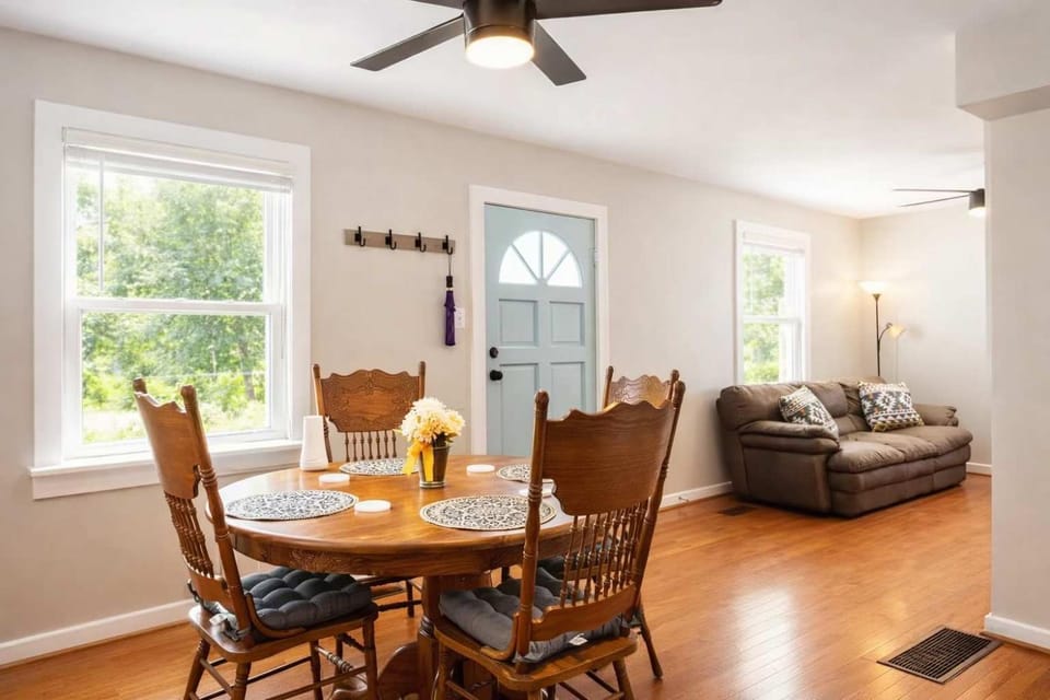 Charming home near Churchill Ds and Expo Center House in Jefferson County
