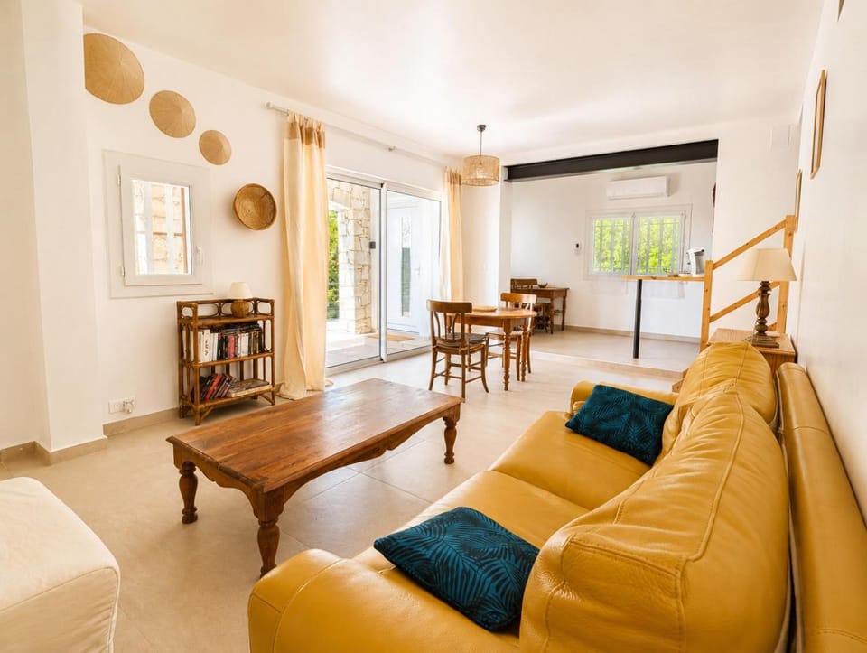 Grand T2 Clim & Wifi en Rez de villa proche mer Apartment in Hyères