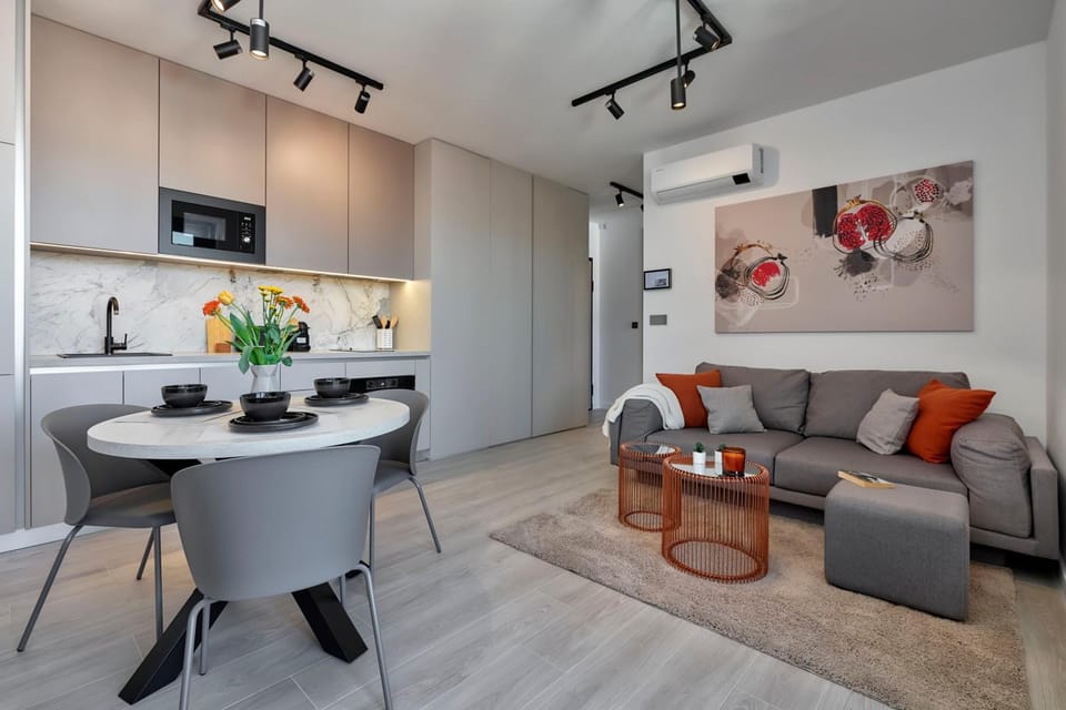 Kitchen or kitchenette, Living room, Dining area