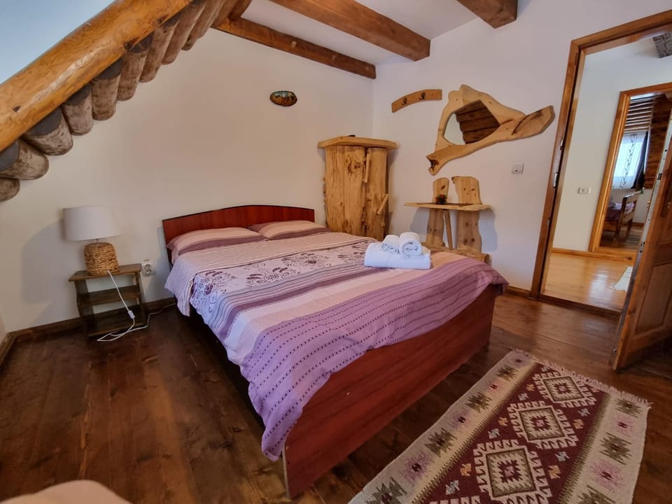 CASA Non Nobis Dambovicioara House in Brașov County