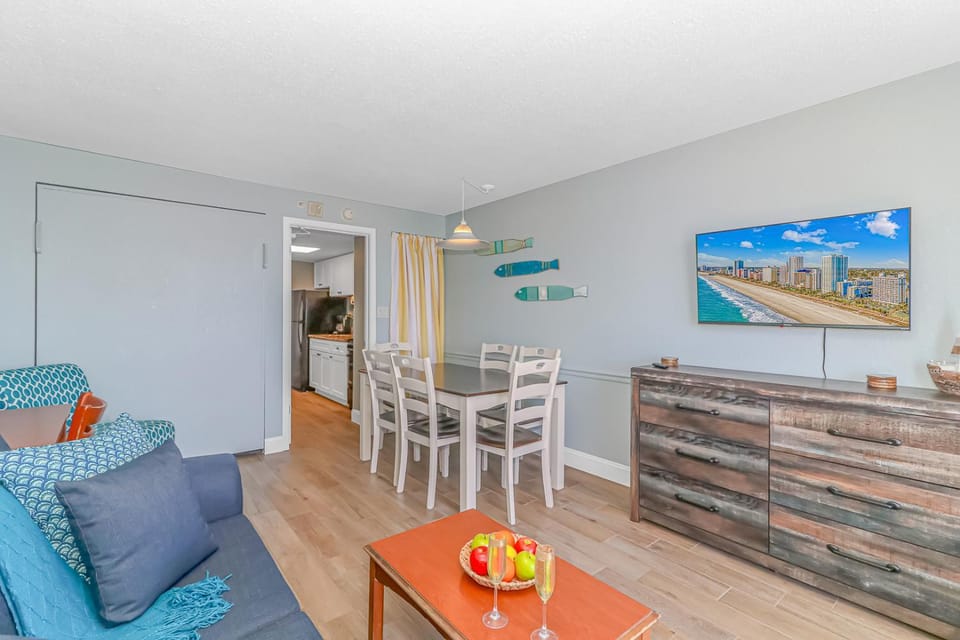 Newly Renovated 1 Bedroom Condo- Oceanfront Views! Boardwalk 1139 House in Myrtle Beach