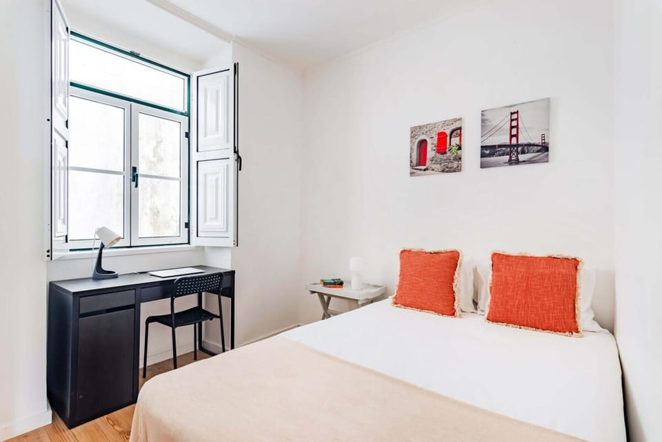 Lisbon Viewpoint Retreat Apartment in Lisbon