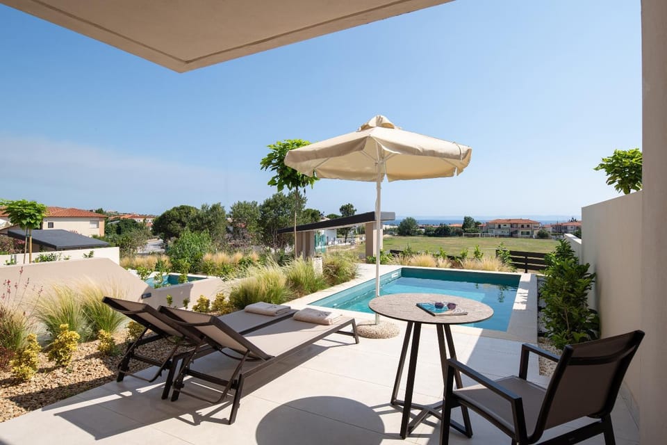 Patio, Nearby landmark, Spring, Day, Natural landscape, Summer, Garden, View (from property/room), View (from property/room), Balcony/Terrace, Seating area, On site, Garden view, Pool view, Pool view, Sea view, Sea view, Swimming pool, Seasons, Sunrise, furniture, furniture, sunbed, towels, towels, VIP, VIP, VIP, wedding, wedding, wedding
