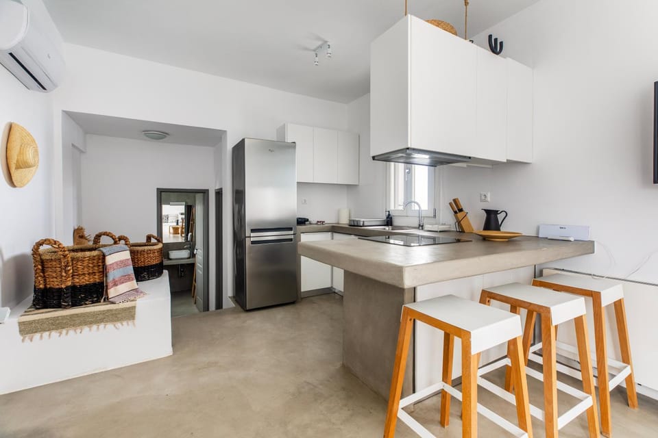 Living room, Dining area, dishwasher, kitchen