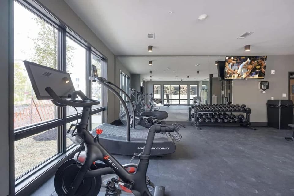 Modern Muse-Odyssey-Full Gym-Heart of Midtown House in Nashville