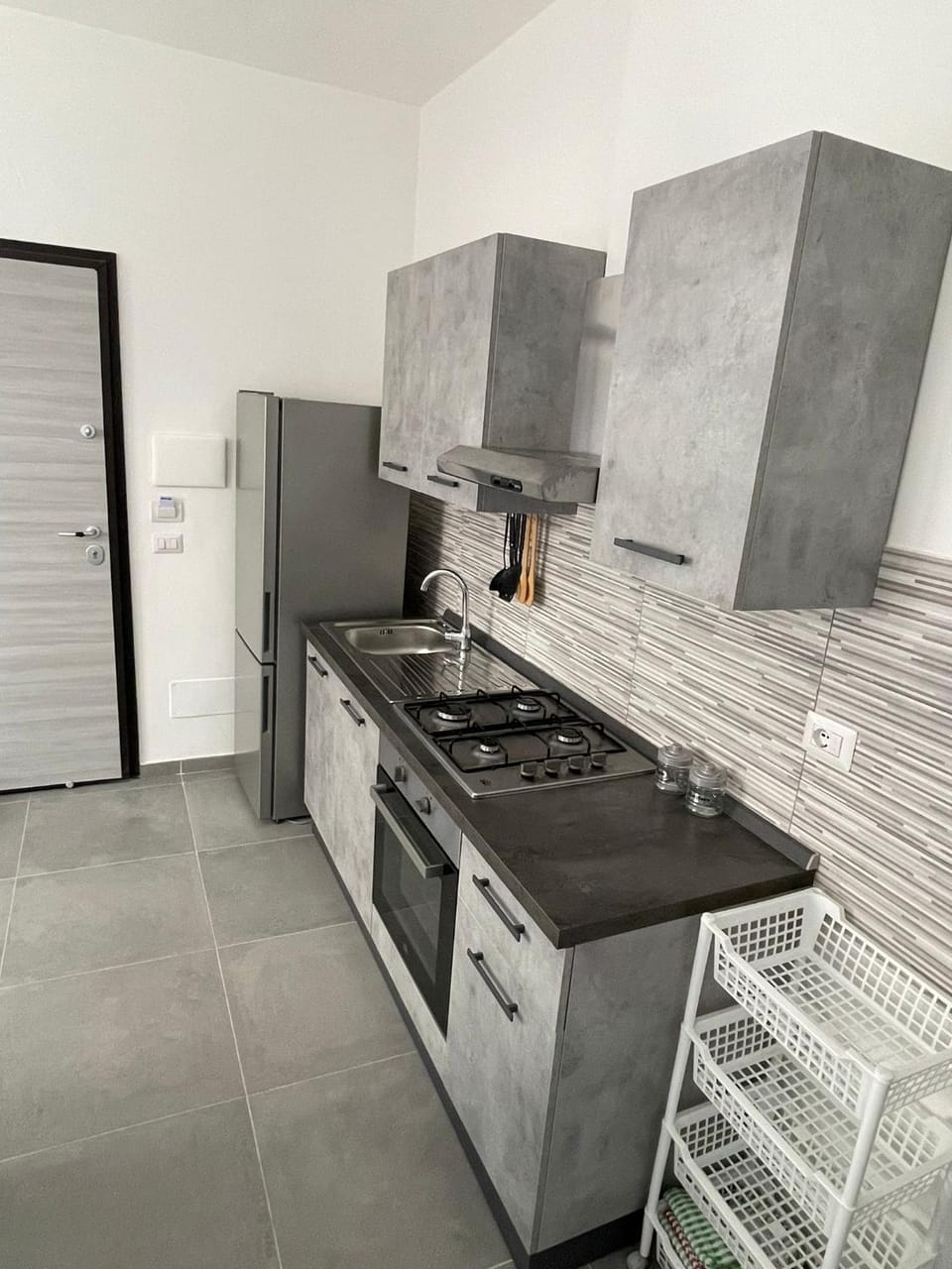 Kitchen or kitchenette, pet friendly, stove
